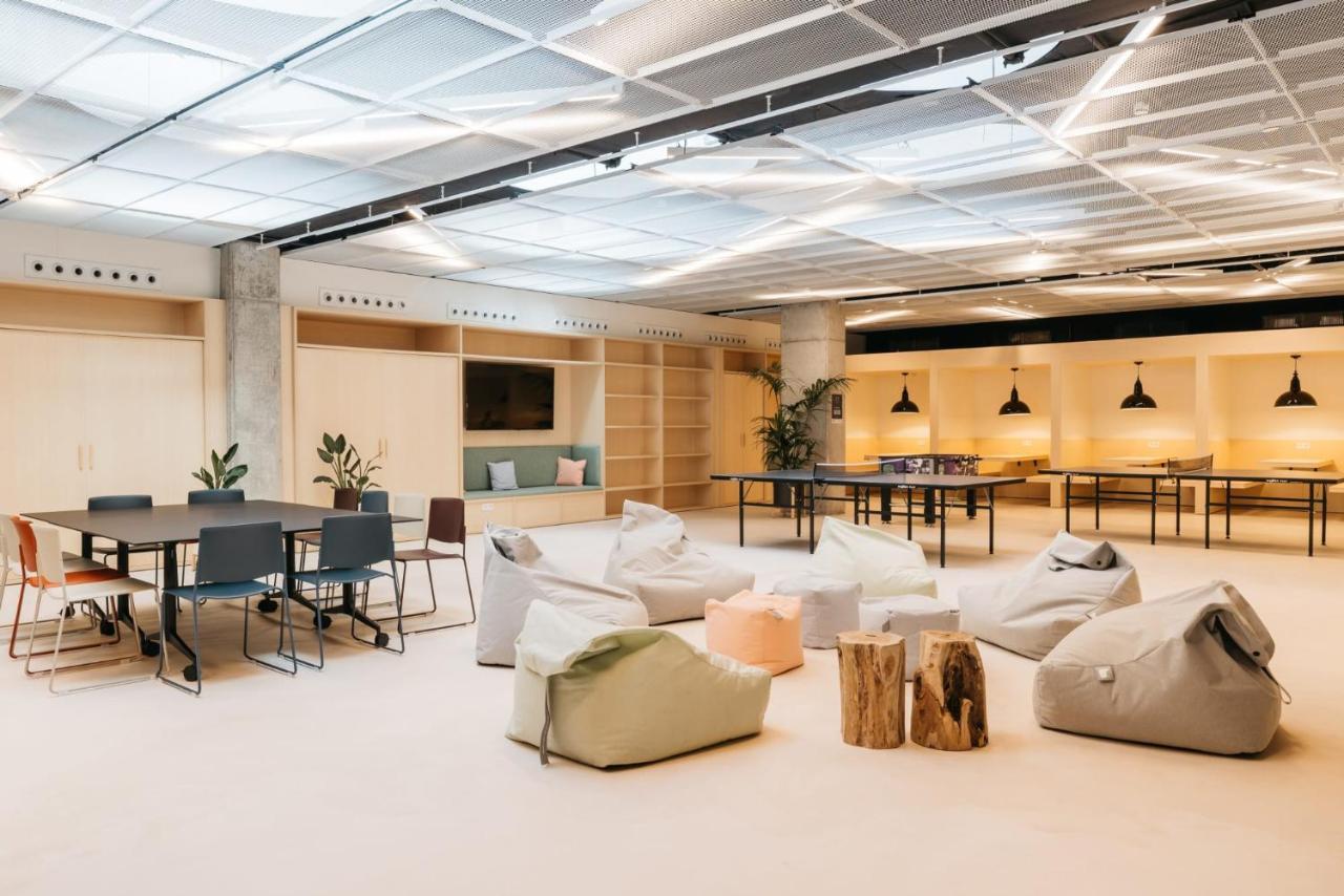 For Students Studying In Barcelona Only - Stunning Spacious Studios And Private Rooms At Pallars Student Accommodation Exterior foto