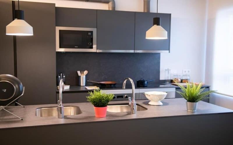 For Students Studying In Barcelona Only - Stunning Spacious Studios And Private Rooms At Pallars Student Accommodation Exterior foto